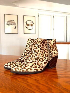 Sam Edelman Walden Leopard Print Ankle Booties Side Zippers